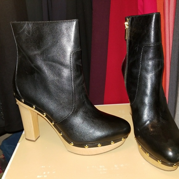 MK Boots - Picture 2 of 2